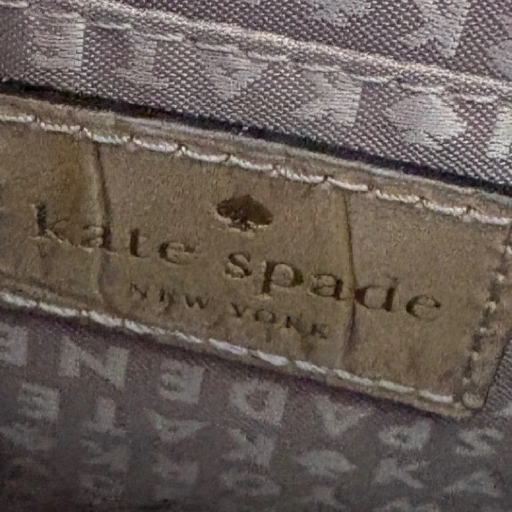 Kate Spade Perri Lane Rosey Beige Croc Embossed Leather Camera Crossbody‎ Bag